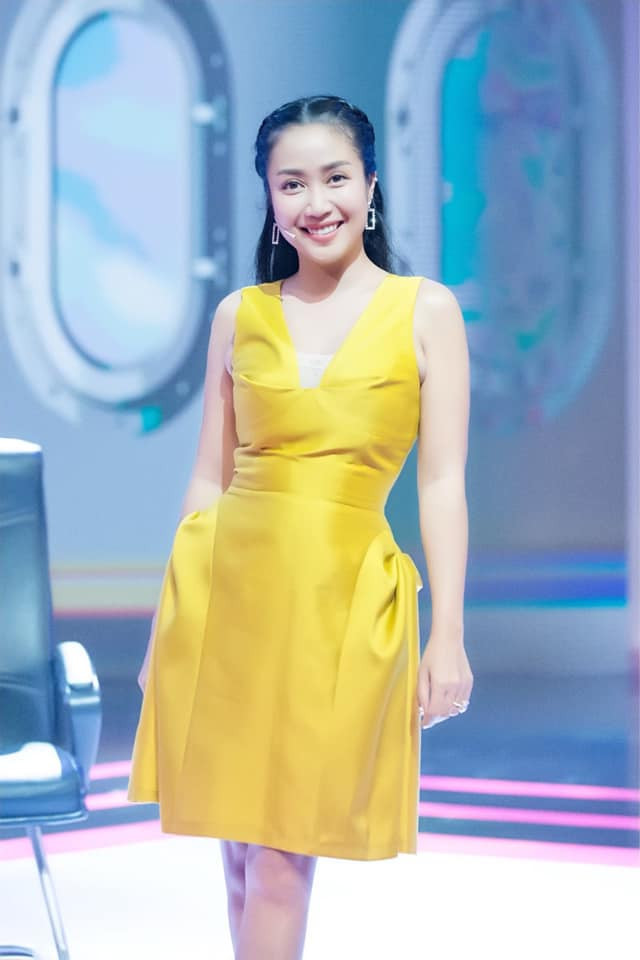 Ốc Thanh Vân tâm sự: "Ngày xưa ai cũng biết tôi là người ‘trâu bò’, lì và giỏi chịu đựng. Nhưng vài năm gần đây, tôi nhận ra sức khỏe không còn được như trước. Tôi chủ động sắp xếp lịch làm việc hợp lý, cân bằng cảm xúc, loại bỏ những điều tiêu cực".