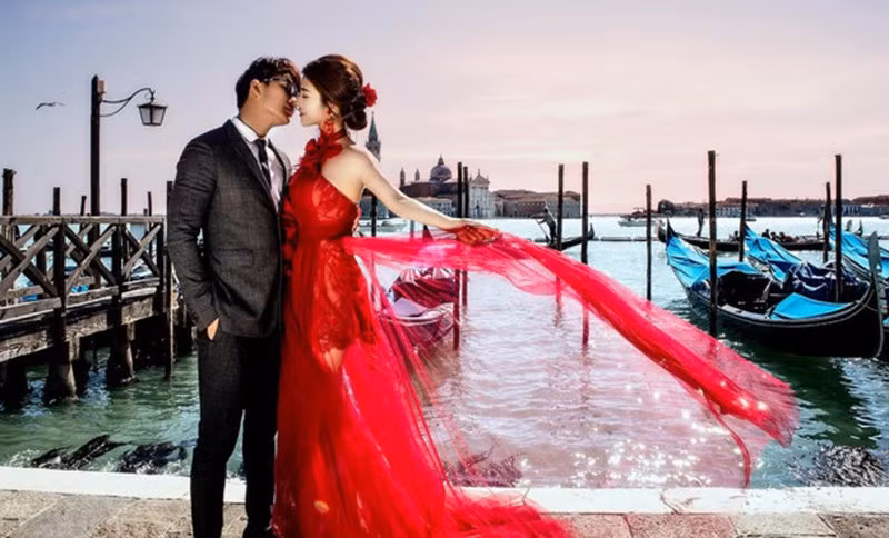 Choang thuc don dam cuoi toan son hao hai vi cua rich kid Giang Le