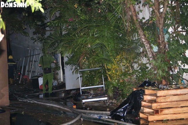 Phim truong Bee Studio tai Sai Gon bi chay-Hinh-4