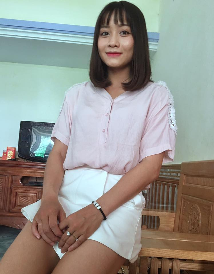 Không chỉ xinh đẹp, nữ cầu thủ hot girl còn ghi điểm cả về phong cách thời trang ngoài đời. Ảnh: FBNV. Video "Minh Hằng chia sẻ về phong cách thời trang". Nguồn: VTC.