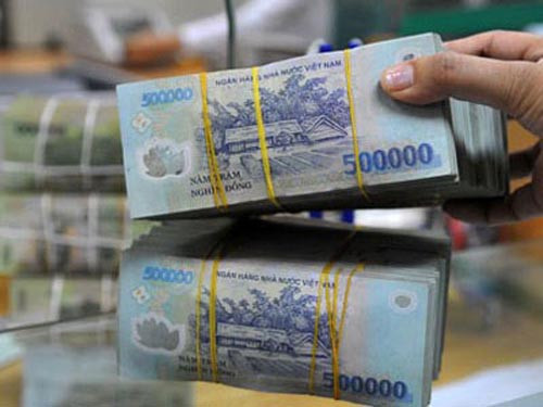 Nguyễn Lê Kiều Quang, đối tượng ôm 17 tỷ đồng bỏ trốn đã bị miễn nhiệm chức vụ GĐ PGD, đình chỉ công tác và đang bị công an truy tìm. Ảnh minh họa.