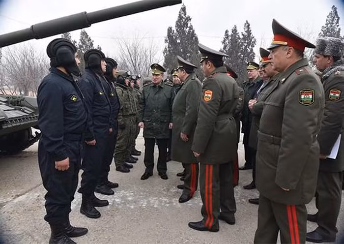 Điều này theo nhận định sẽ hạn chế sự hỗ trợ của Nga đối với đồng minh, ngay cả khi Armenia quay sang đề nghị các nước thuộc Tổ chức phòng thủ tập thể - CSTO can thiệp để được giúp đỡ.