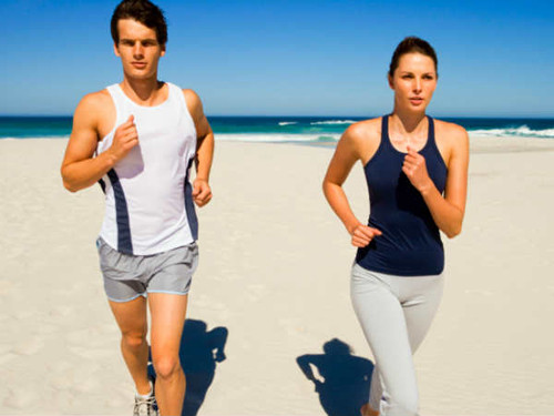 Lười nhác. Những người lười nhác, ngồi lâu một chỗ dễ gặp vấn đề về sỏi thận hơn 31% so với những người năng tập thể dục. Tập thể dục là một trong những cách đơn giản để bảo vệ thận. Do vậy, bạn nên dành khoảng 30 phút mỗi ngày để sống lâu, sống khỏe.