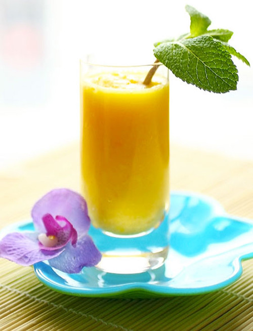 Nếu thực sự cần bổ sung vitamin, tốt nhất nên tham khảo ý kiến bác sĩ về chế độ ăn uống lành mạnh thay vì lạm dụng loại nước uống này.