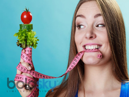 Hiệu quả cho người nỗ lực giảm cân. Trong khi nhiều người giảm cân từ chối thực phẩm giàu protein trong bữa ăn hàng ngày thì các chuyên gia sức khỏe lại khẳng định tiêu thụ lượng protein hợp lý có tác dụng ngăn ngừa nguy cơ béo phì. Theo đó, lượng protein cao giúp cơ thể nhanh đạt cảm giác no. Mặt khác, cơ thể cũng cần tiêu hao nhiều năng lượng để tiêu hóa lượng protein hấp thụ trong cơ thể.