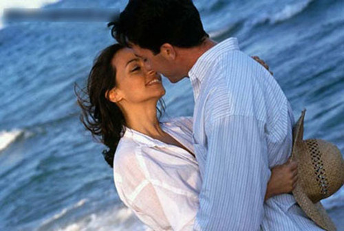 Điều đặc biệt là khi đi vào cơ thể, những dưỡng chất trong bơ còn mang lại khả năng tăng ham muốn tình dục, cải thiện chất lượng sinh hoạt chăn gối của các cặp đôi.