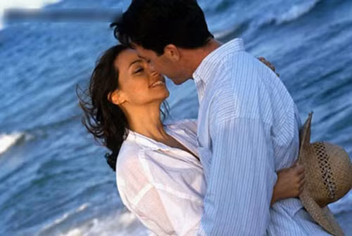 Điều đặc biệt là khi đi vào cơ thể, những dưỡng chất trong bơ còn mang lại khả năng tăng ham muốn tình dục, cải thiện chất lượng sinh hoạt chăn gối của các cặp đôi.