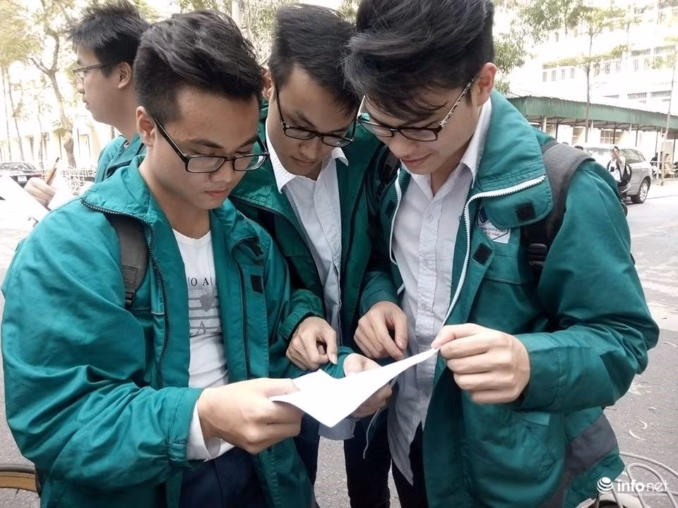 De thi thu Ha Noi xay ra loi: Phuong an cham thi nhu the nao?-Hinh-2