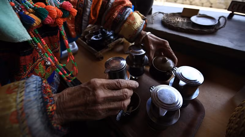 Anh: Quan ca phe cuc doc o cuc bac To quoc-Hinh-4