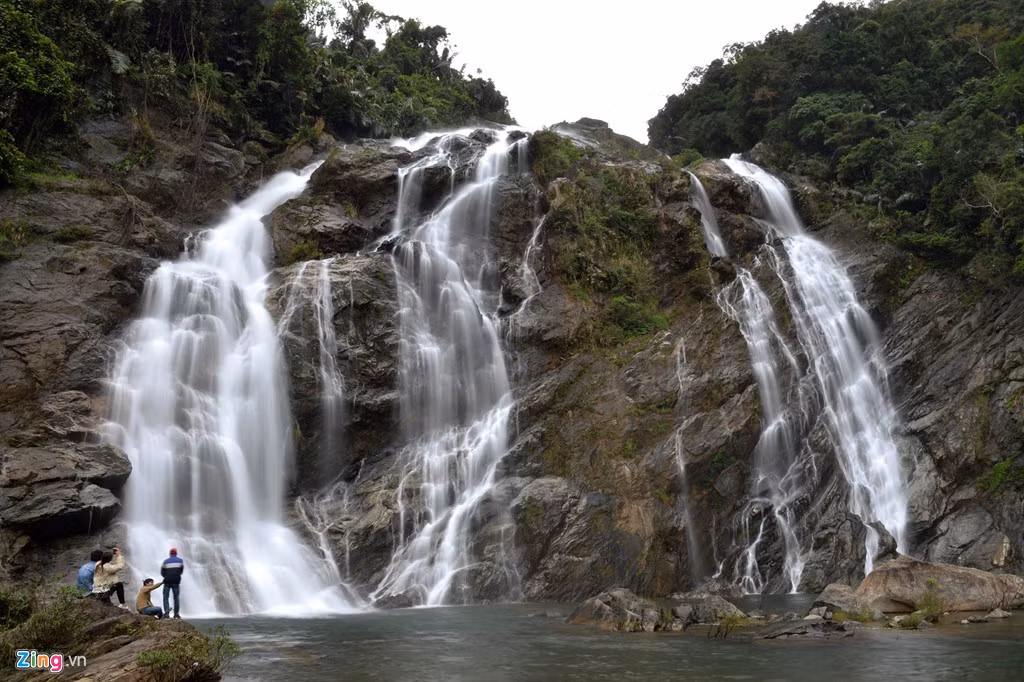 Nơi này khi xưa chỉ là rừng hoang, không người đặt chân tới ngoài vài người dân đến cất chòi giữ trâu.