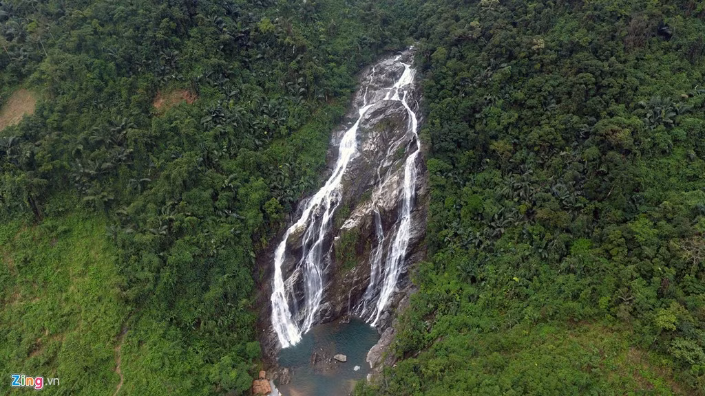 Chum anh: Thac Trang giua vung nui Truong Son nhin tu camera bay-Hinh-2