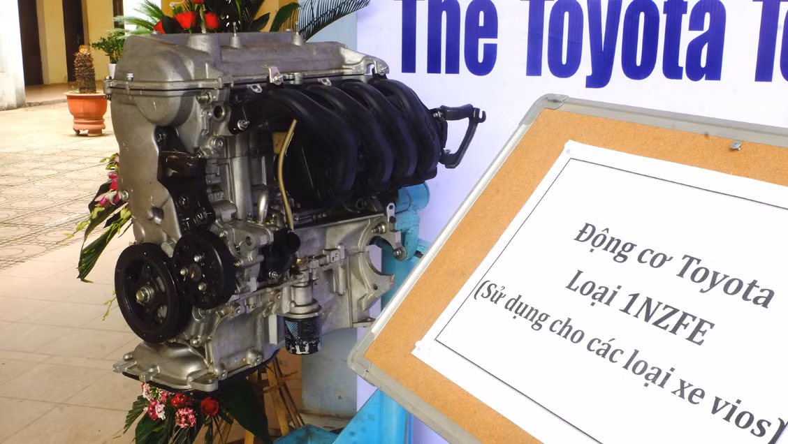 TMV tang thiet bi ky thuat cho DH Cong nghe GTVT Ha Noi-Hinh-8