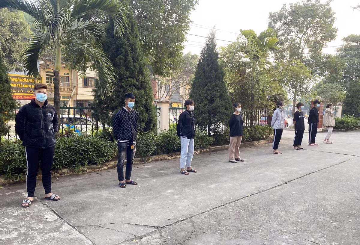 Trieu tap nhom nguoi danh da man 2 nu sinh o Lao Cai