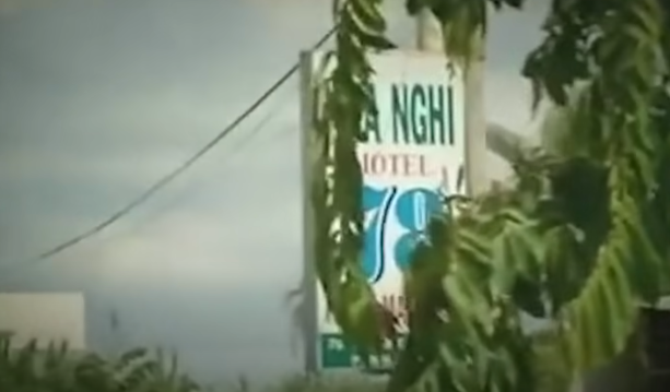 Sau nhiều công sức rà soát các nhà nghỉ, khách sạn trên địa bàn thị xã Sa Đéc, các trinh sát thu được thông tin, có đối tượng đặc điểm nhận dạng giống Nguyễn Hoàng Liệt ở một nhà nghỉ. Các trinh sát nhanh chóng tiếp cận hiện trường nhưng Liệt vừa trả phòng. Chủ nhà nghỉ cho hay, Liệt đi cùng một cô gái. Ban chuyên án nhận định, phải xác định ngay cô gái đi cùng Liệt là ai. 