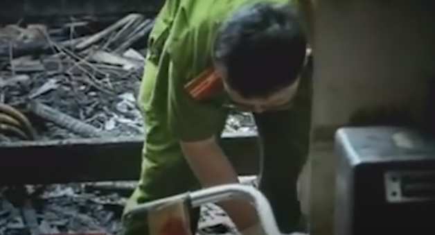 Vụ cháy đã tiêu hủy nhiều chứng cứ và dấu vết tại hiện trường, nhưng từ những dấu vết thu được, cơ quan điều tra đã loại bỏ giả thiết ban đầu. Việc đốt nhà nạn nhân chỉ là tạo hiện trường giả để hung thủ đánh lừa cơ quan điều tra hòng thoát tội. Nhận định vụ cháy có dấu hiệu tội phạm hình sự giết người, cướp tài sản, đốt xác phi tang nên Công an tỉnh Đồng Tháp đã xác lập chuyên án đấu tranh, phá án.