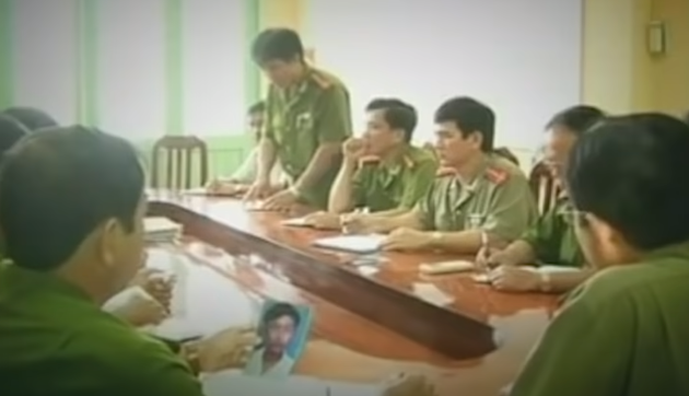 Tuy nhiên, Liệt đã bỏ lại vợ con và “biến mất” khỏi địa phương. Theo Công an, lúc lực lượng chức năng làm nhiệm vụ thì đối tượng Liệt có đến xem. Ngay sau đó, Liệt mượn chiếc xuồng nhỏ của người hàng xóm bơi sang sông lớn nói là “đi trị bệnh đau lưng” nhưng không thấy về... Cùng lúc, trinh sát báo về, tại một điểm bán xăng dầu có người xác nhận trước hôm xảy ra vụ cháy, Liệt có đến mua năm lít xăng... 