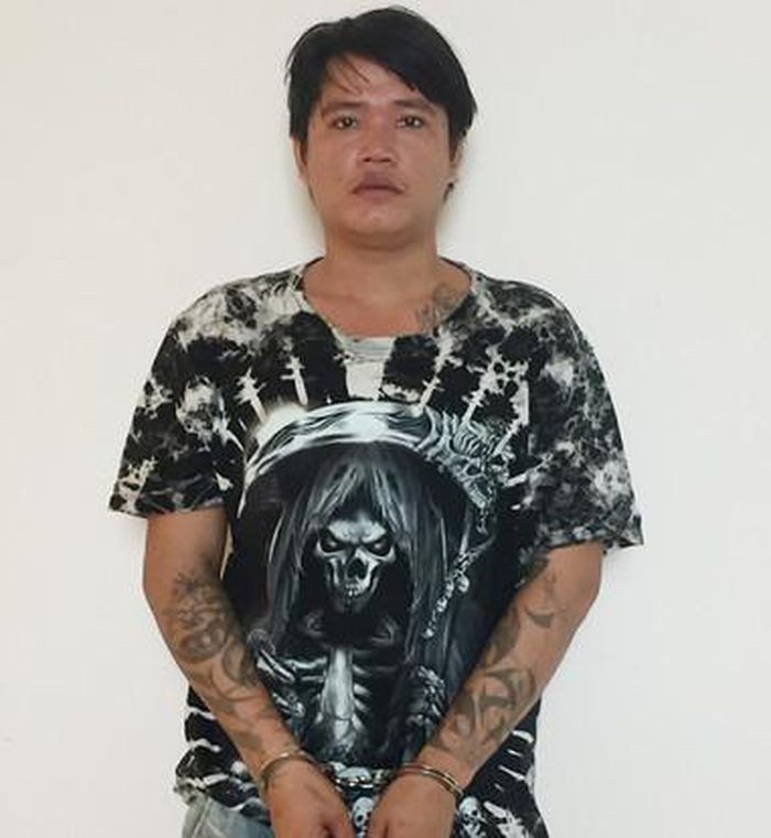  Bắt đối tượng đánh tử vong người chở mình về nhà sau ăn nhậu: Trong quá trình anh T.X.N (SN 1984, ngụ TP.Vị Thanh, Kiên Giang) chở Võ Minh Hải (SN 1993, ngụ huyện Vĩnh Thuận) về nhà, giữa anh N. và Hải xảy ra mâu thuẫn. Bực tức, Hải đã dùng nón bảo hiểm đánh nhiều cái vào đầu của N. khiến nạn nhân tử vong. Ngày 4/12, Công an tỉnh Hậu Giang cho biết đang tạm giữ Hải để điều tra.