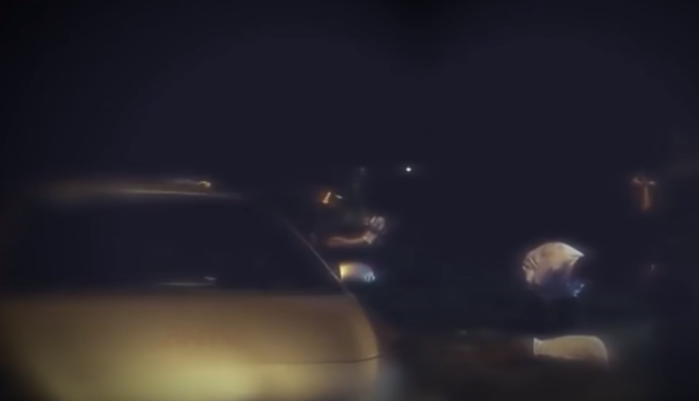 Nhận được tin báo lực lượng chức năng đã nhanh chóng cử người xuống nơi xảy ra vụ án. tại hiện trường Công an xác định nạn nhân là anh Nguyễn Văn Lạng (SN 1973, xóm Tuần B, xã Quỳnh Châu, huyện Quỳnh Lưu) tử vong với vết cắt ở cổ, bàn tay phải đứt mất 2 ngón. Anh Lạng có cửa hàng buôn bán điện thoại di động tại nhà, ngoài ra, anh mới mua chiếc xe ô tô 4 chỗ để chở thuê hoặc cho thuê tự lái.