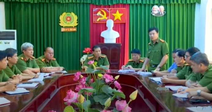 Lực lượng phòng Cảnh sát hình sự, phòng Kỹ thuật hình sự Công an tỉnh Bình Phước phối hợp Công an thị xã Bình Long nhanh chóng khoanh vùng nghi phạm. Cơ quan chức năng nhận định, ông N. hành nghề bán vé số nên có thể quen biết với nhiều người và có mối quan hệ phức tạp. Đặc biệt, ông này thường mang theo nhiều tiền và tài sản trên người nên có thể có nhiều đối tượng đã theo dõi và ý định thực hiện việc lấy tài sản của nạn nhân.