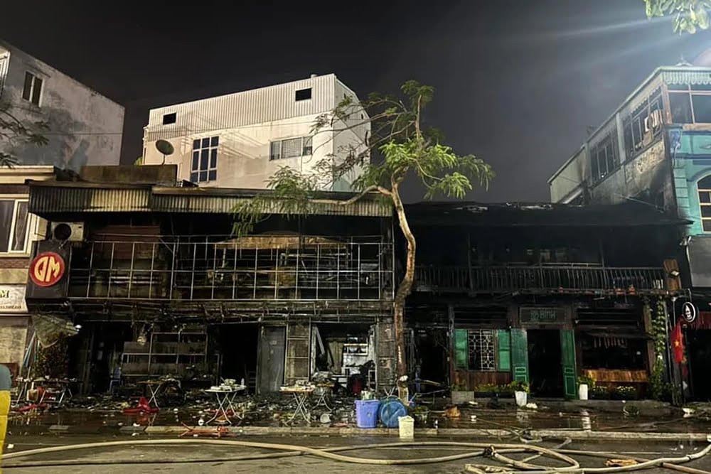 Nguyên nhân ban đầu vụ cháy nhà hàng giữa trung tâm TP Hải Phòng - Hình 2 Nguyen nhan ban dau vu chay nha hang giua trung tam TP Hai Phong-Hinh-2