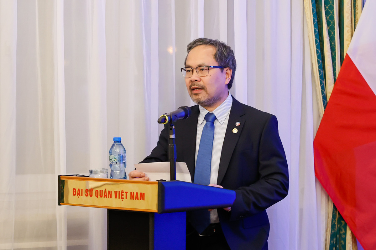 Ông Trần Trọng Hùng, Phó Chủ tịch Liên hiệp các Hội doanh nghiệp Việt Nam tại châu Âu, Chủ tịch Hội doanh nghiệp Việt Nam tại Ba Lan cho biết hiện có 2.000 quán ăn Việt Nam tại Ba Lan.