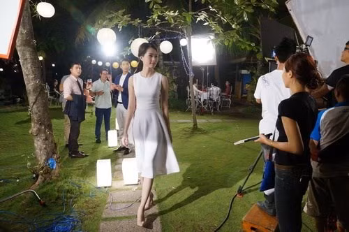 Dù lần đầu đóng phim nhưng Đặng Thu Thảo diễn khá "ngọt".