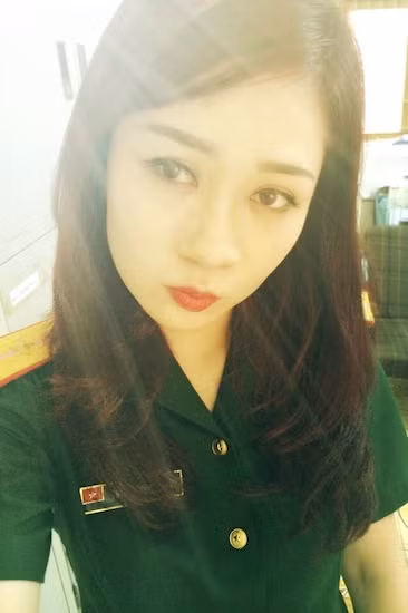 Vì thế, nên chuyện tình yêu với người vợ mới cưới Minh Nguyệt lại càng kín như bưng và đám cưới mới đây của Tự Long lại càng khiến công chúng ngỡ ngàng.