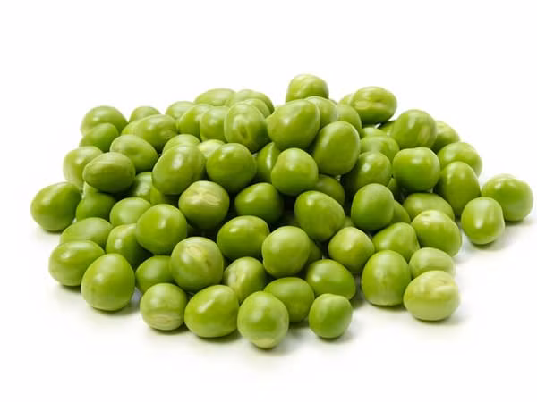 Đậu xanh giả. Đậu xanh giả ở Trung Quốc có chứa sodium metabisulphite, bột đậu nành và phẩm màu. Ngoài ra, nó cũng chứa một số hóa chất độc hại có thể gây ung thư, vô sinh.