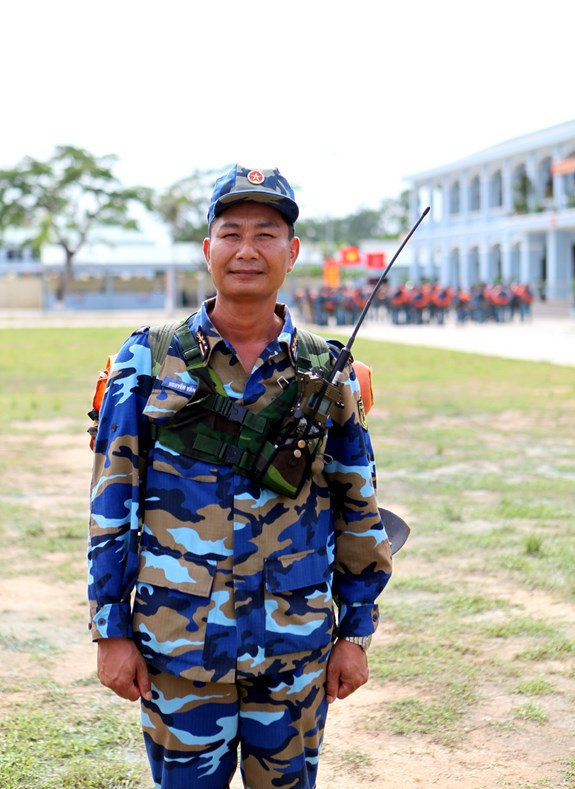 Trung tá Nguyễn Văn Huệ, Tiểu đoàn trưởng Tiểu đoàn 473, Lữ đoàn 147 trực tiếp chỉ huy cán bộ, chiến sĩ của đơn vị huấn luyện.