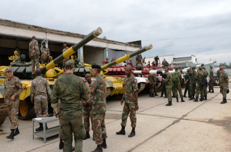 Mặc dù đây là lần đầu tiên Việt Nam tham gia một giải đấu quân sự như Tank Biathlon, nhưng đây sẽ là cơ hội quý giá giúp lực lượng tăng thiết giáp ta làm quen với các loại vũ khí hiện đại cũng như cọ sát với các điều kiện tác chiến khác nhau trong môi trường chiến tranh hiện đại. Nguồn ảnh: Marinir.otvaga2004.