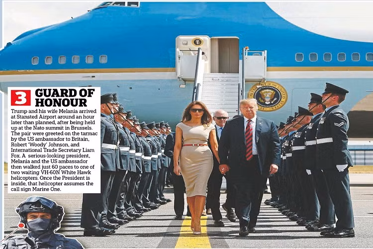 Theo Daily Mail, trước khi chuyên cơ của Tổng thống Mỹ đến sân bay quốc tế Stansted, sân bay này đã tràn ngập bóng dáng của lực lượng an ninh Anh trong đó có cả lực lượng đặc nhiệm được London triển khai để đảm bảo an toàn cho ông chủ Nhà Trắng trước mọi mối đe dọa. Nguồn ảnh: Daily Mail.