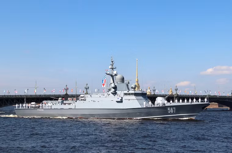 Dù vẫn còn quá sớm để nói về khả năng Việt Nam đặt mua các tàu Project 22800 từ Nga nhưng điều này vẫn có thể xảy ra trong tương lai gần khi chúng ta vẫn đang trong quá trình xây dựng một lực lượng hải quân tinh nhuệ, hiện đại. Nguồn ảnh: bastion-karpenko.