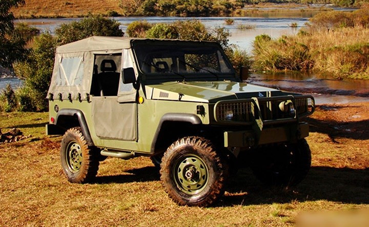 Việc sản xuất xe Marrua bắt đầu vào năm 2004. Sau đó, các quân chủng của quân đội Brazil đã chính thức lựa chọn xe này để sử dụng.