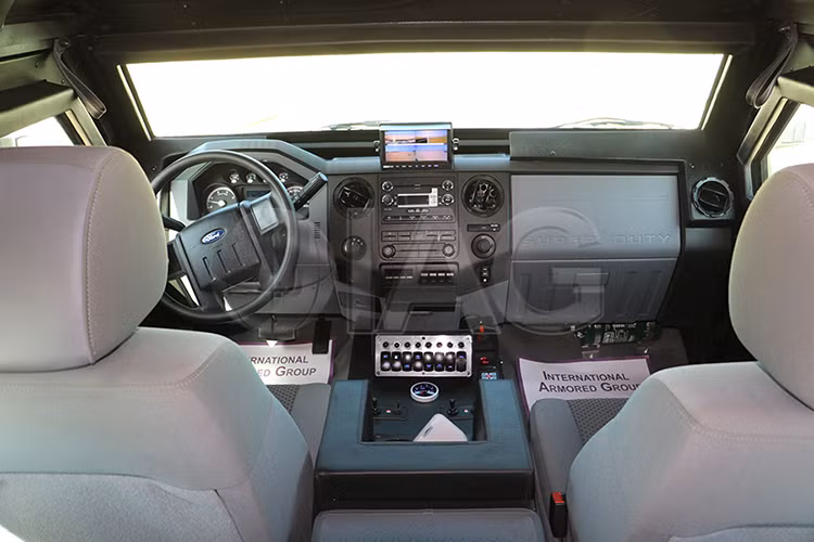 Nội thất bên trong IAG Guardian cũng có thể thay đổi theo yêu cầu của khách hàng như ghế cá nhân, băng ghế cho tiểu đội và cả ghế gấp giúp tăng không gian cho các nhiệm vụ đặc biệt. Nguồn ảnh: IAG.