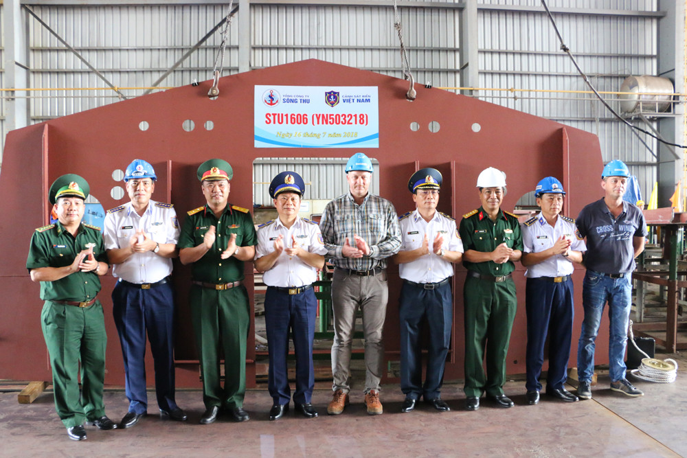 Các đại biểu tham dự lễ đặt ky.