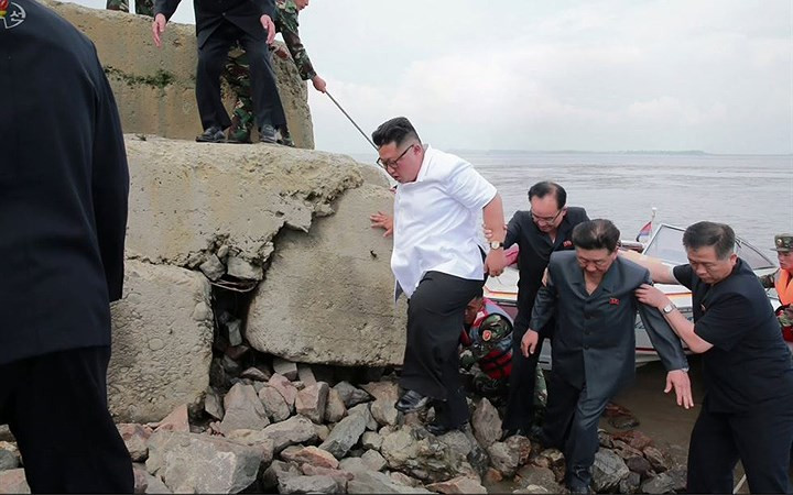 Cuối tuần qua, ông Kim Jong-un cũng đến thăm huyện Sindo (Tân Đảo), thuộc tỉnh Bắc Pyeongan.