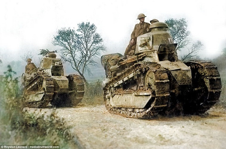 So với những chiếc Mark của Anh, FT-17 tỏ ra cơ động và dễ vận hành hơn tất nhiên sức mạng hỏa lực chúng mang lại là không lớn nhưng cũng đủ để chống được bộ binh. Nguồn ảnh” Daily Mail.