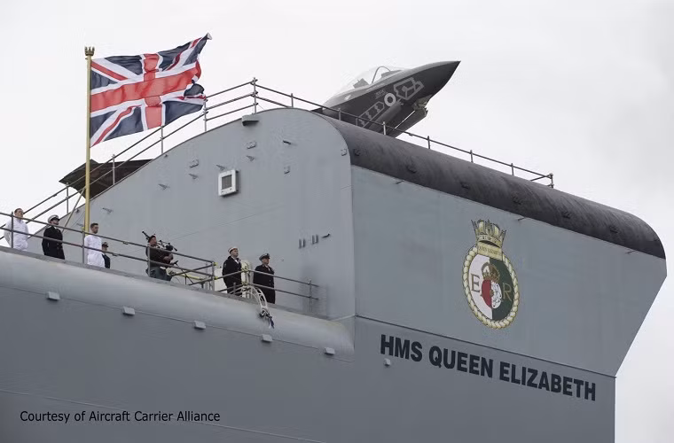 Việc Anh tái cam kết hiện diện quân sự ở châu Á – Thái Bình Dương mà đặc biệt là tại Biển Đông ít nhiều thể hiện quan điểm của London trong việc duy trì tự do an ninh hàng hải trong vùng biển này mà nước này có một phần lợi ích. Mặt khác sự nổi lên của Trung Quốc cũng buộc Anh phải có những hành động cần thiết để bảo vệ các quốc gia đồng minh ở Thái Bình Dương mà rõ nhất là Australia. Nguồn ảnh: Pipex px.