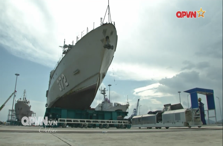 Trong tương lai gần Nhà máy X52 sẽ trở thành một trong những nhà máy sửa chữa tàu hải quân lớn nhất của Việt Nam với năng lực sửa chữa nhiều lớp tàu hải quân khác nhau bao gồm kể cả tàu ngầm. Nguồn ảnh: QPVN.
