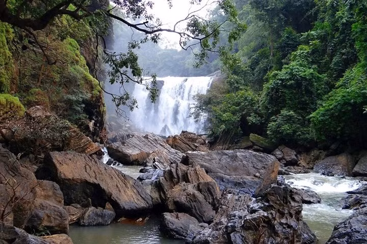 Thác Sathodi là một kỳ quan thiên nhiên ở bang Karnataka, Ấn Độ.