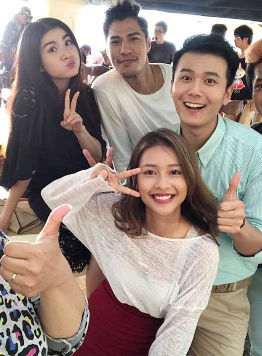 Duong tinh duyen cua bo tu “Hau due mat troi” phien ban Viet-Hinh-9