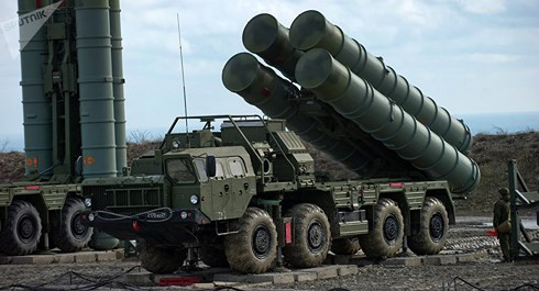 Việc mua hệ thống phòng không S-400 của Nga khiến quan hệ của Thổ Nhĩ Kỳ với NATO căng thẳng. Ảnh: Sputnik