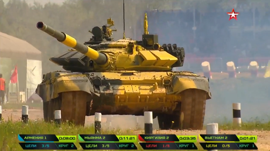 Trước đó hôm 29/4 trong ngày thi đầu tiên, kíp lái số 1 của Việt Nam có thành tích khá tốt với 43 phút 31 giây, với tốc độ trung bình 55km/h và chỉ bắn trúng 1/5 mục tiêu. Nguồn ảnh: tvzvezda.ru.