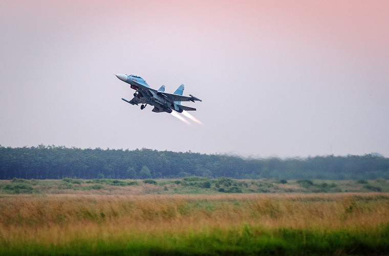 Không quân Nga hiện vẫn đang sử dụng loại tiêm kích đa năng Su-30, trong đó có phiên bản mới Su-30M.