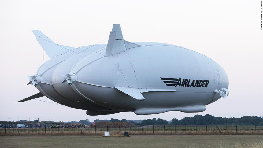  HAV Airlander 10: là một thiết kế kết hợp giữa máy bay và khí cầu. Nó dài 92 m, rộng 43,5 m, trọng lượng rỗng 20 tấn. Ban đầu Airlander 10 được chế tạo cho quân đội Mỹ nhưng đang được chuyển mục đích phục vụ dân sự. Airlander 10 cấu hình thương mại có thể chở theo 19 hành khách, bên trong có quầy bar, phòng ngủ, phòng tắm riêng. Khách hàng có thể trải nghiệm cuộc sống trên không trong 3 ngày.