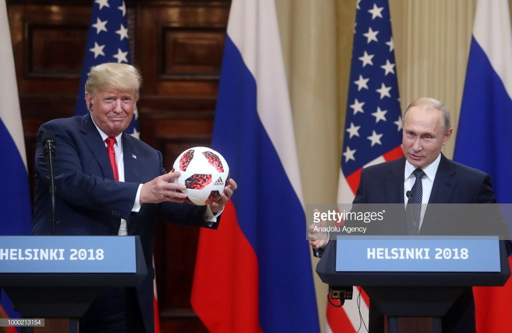 Qua bong ong Putin tang Tong thong Trump co chua chip truyen tin hieu