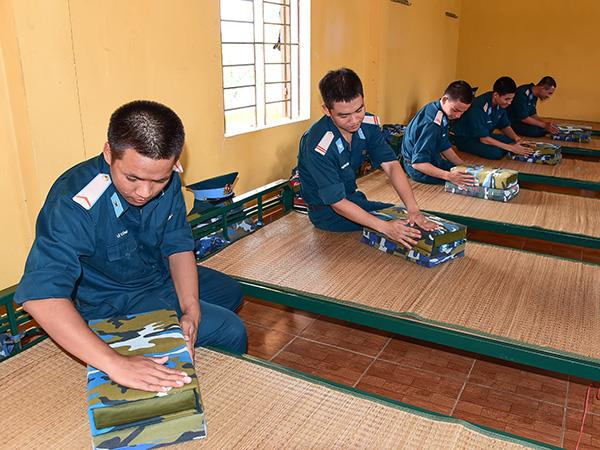 Trước giờ kiểm tra nội vụ.