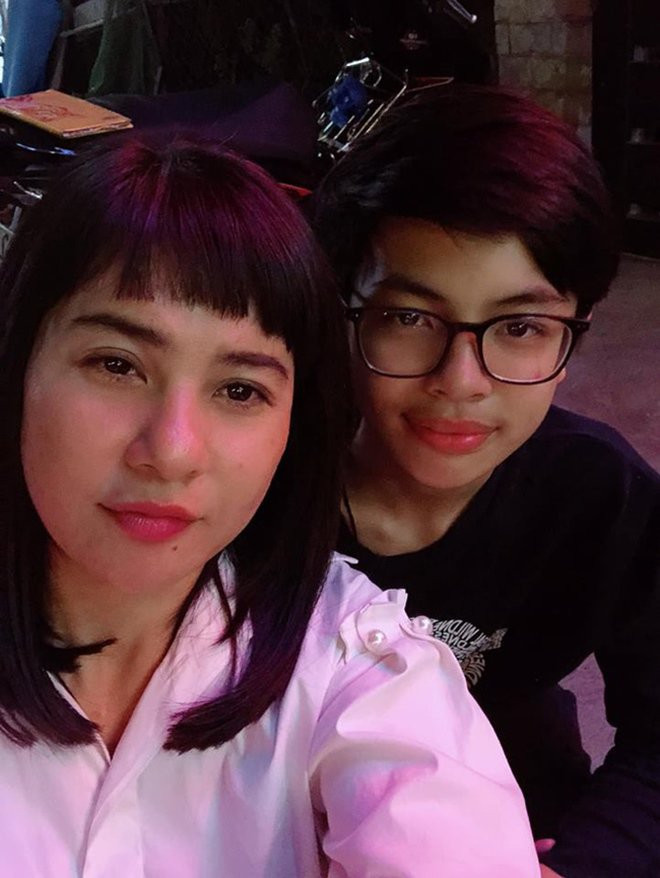 Con trai ruot cua Cat Phuong bi ban be trong lop xa lanh, treu choc la 