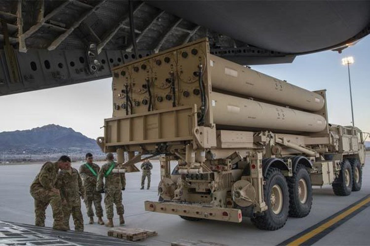 Các nguồn tin quân sự cũng cho biết, họ cũng chuyển cả các khí tài hiện đại torng đó có các hệ thống phòng thủ tới các căn cứ nước này tại Trung Đông.