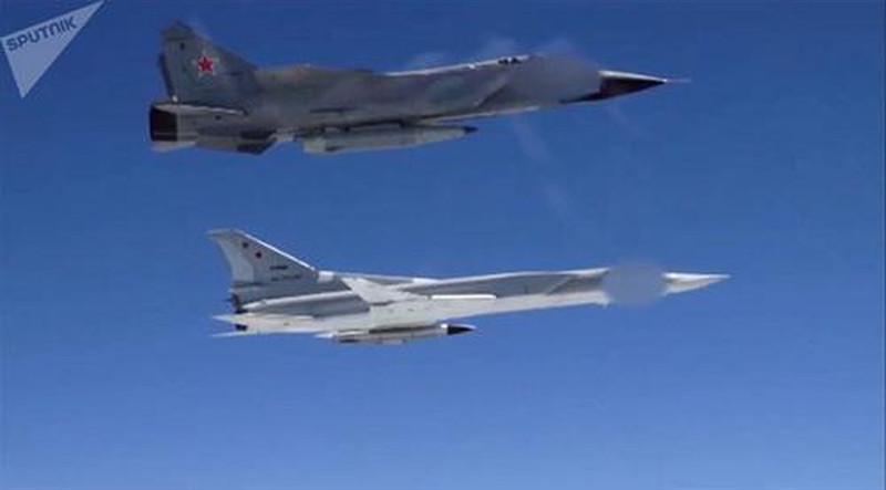 Trên phiên bản Tu-22M3M sẽ mang được nhiều loại vũ khí tối tân thế hệ mới khác nhau, trong đó có tên lửa X-22 và tên lửa siêu thanh Kinzhal với số lượng tối đa lên tới 4 quả cho 1 lần cất cánh so với 1 quả của MiG-31.